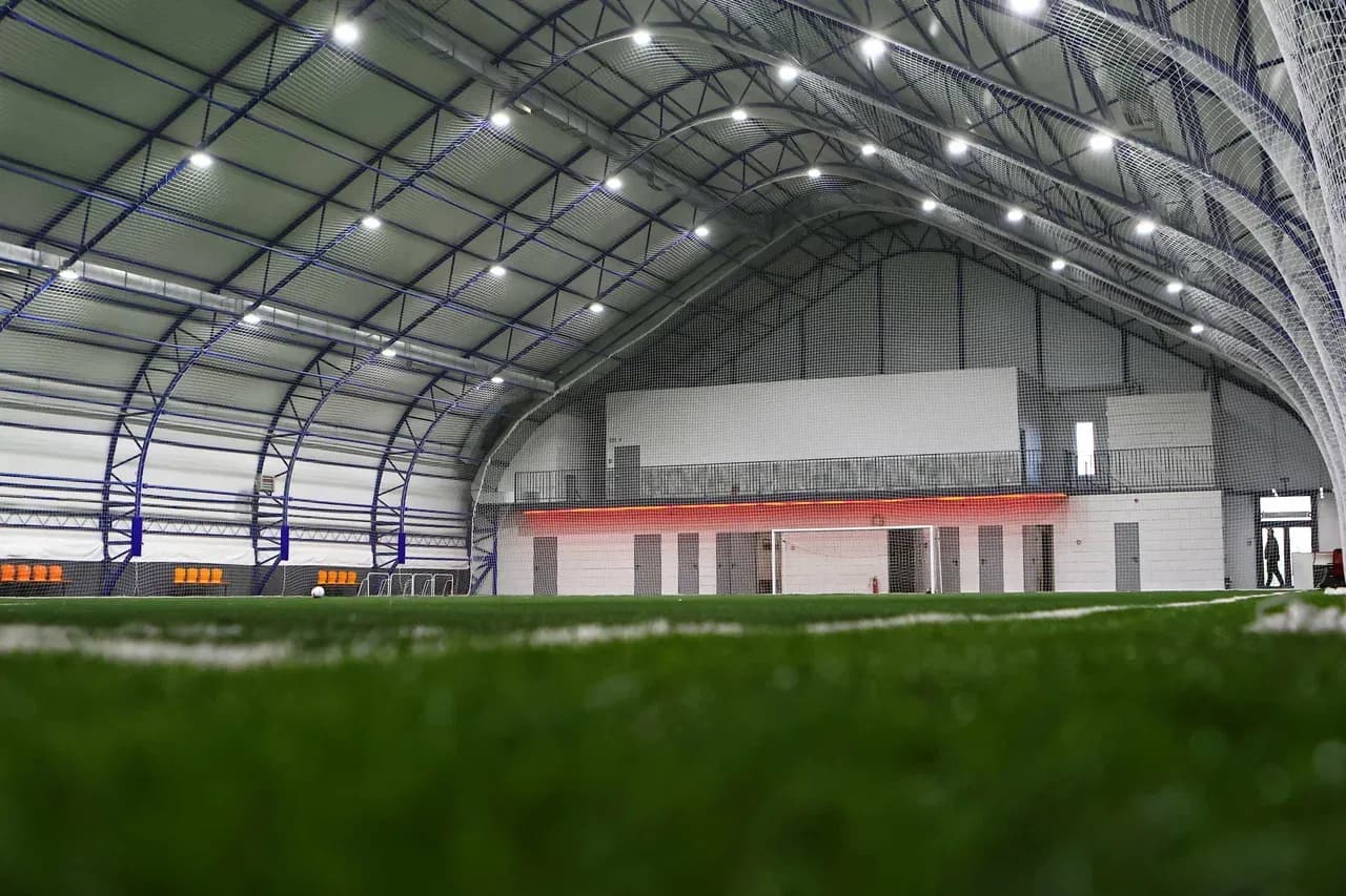 Футбольный манеж Остафьево